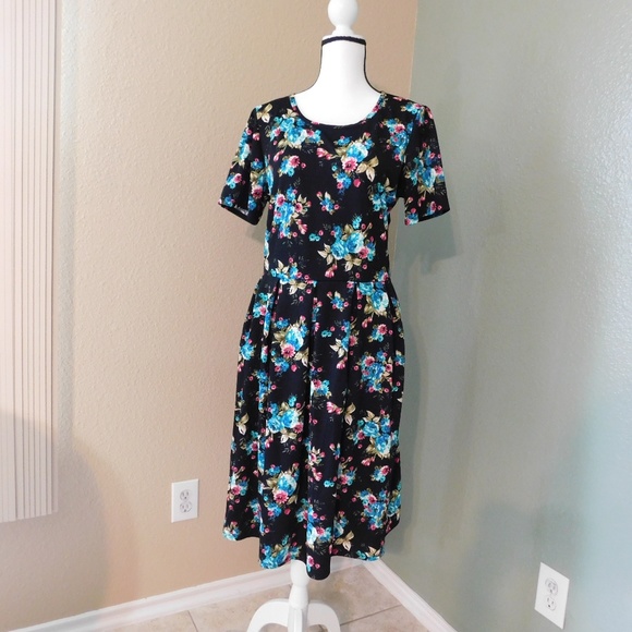 LuLaRoe Dresses & Skirts - LulaRoe Amelia Dress, 2XL